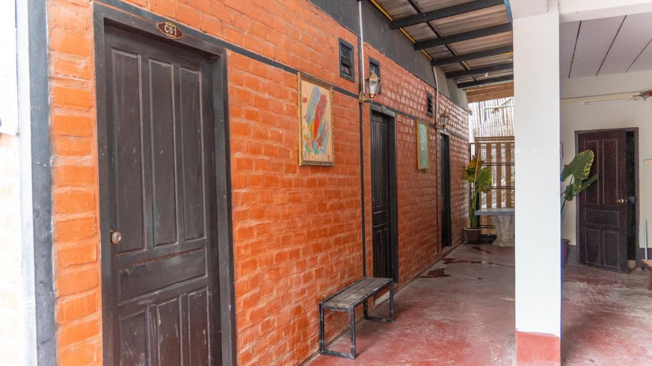 Mao Pha Sok Guesthouse لوانغ برابانغ المظهر الخارجي الصورة